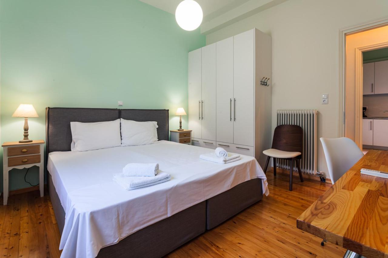 Upscale Modern Escape In The Historic Center Apartment Kalamata Exterior photo