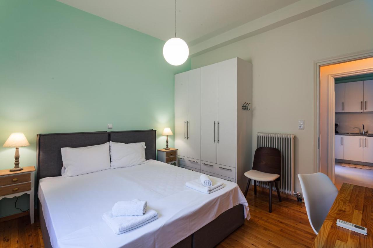 Upscale Modern Escape In The Historic Center Apartment Kalamata Exterior photo