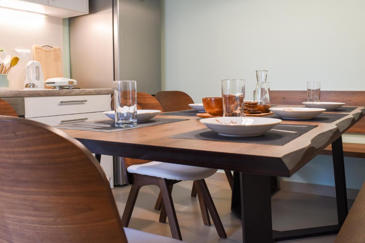 Upscale Modern Escape In The Historic Center Apartment Kalamata Exterior photo